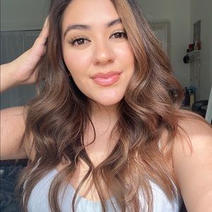 Meet your Posher, Celeste